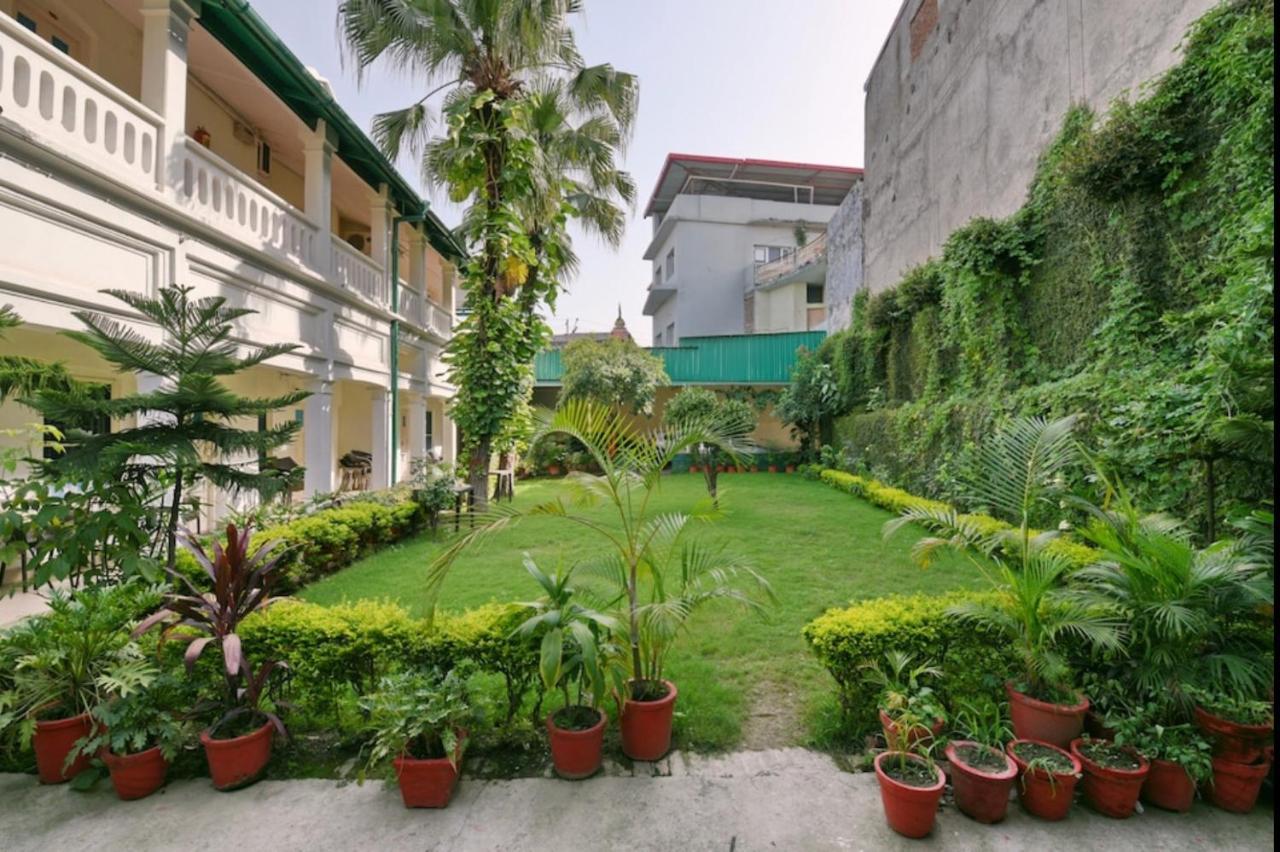 Hotel Heritage Dehradun Luaran gambar